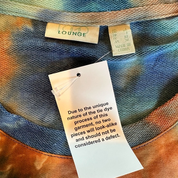 Womens Logo Lounge Tie Die Shirt.  Very Cozy with cute side pockets.  Never worn - Picture 9 of 13